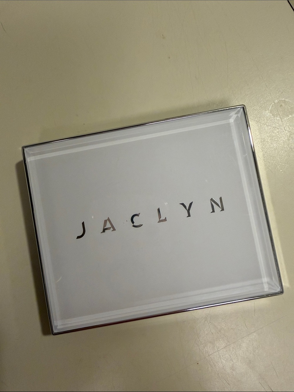 Jacklyn cosmetics the flash Highlighter Palette